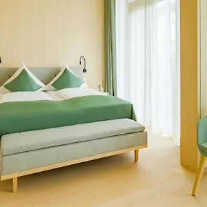  Hotel Krone Oettingen